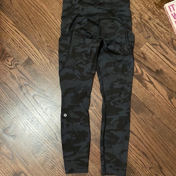 lululemon fast and free leggings - Picture 2 of 4